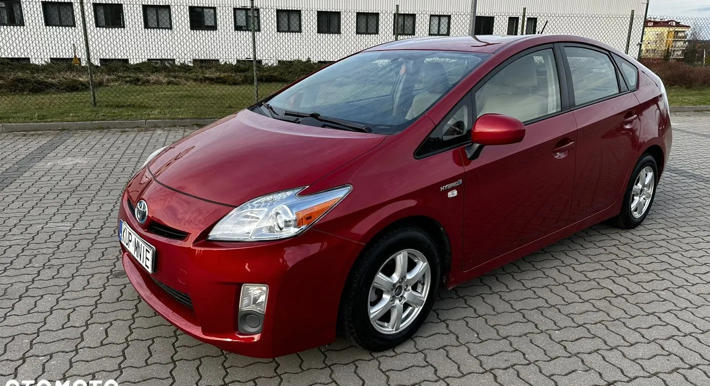 mazowieckie Toyota Prius cena 37770 przebieg: 224881, rok produkcji 2010 z Piaseczno
